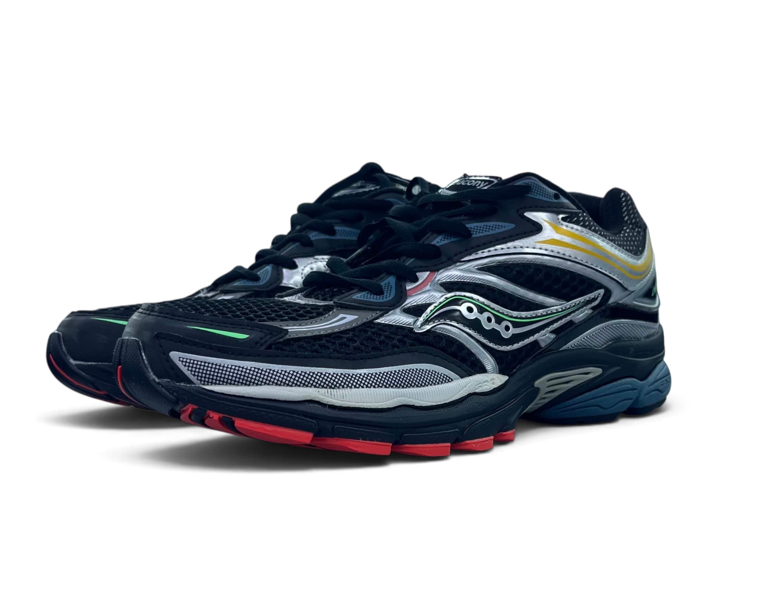 SAUCONY Shoes